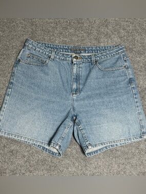 Vintage 90s Liz Claiborne Denim Mom Shorts 14 High Rise 100% Cotton Retro Chic